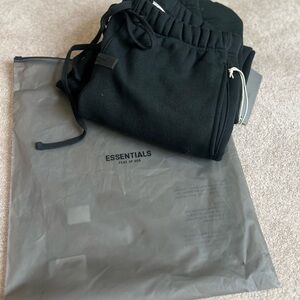 Fear of God Essentials Joggers